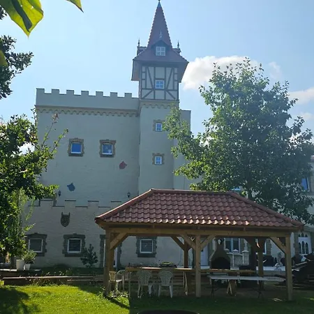 Burg Schleibnitz Bei Casa de hóspedes Wanzleben-Borde