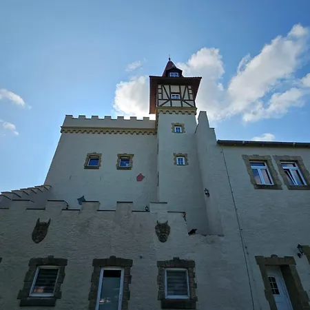 Burg Schleibnitz Bei Gasthof 3*